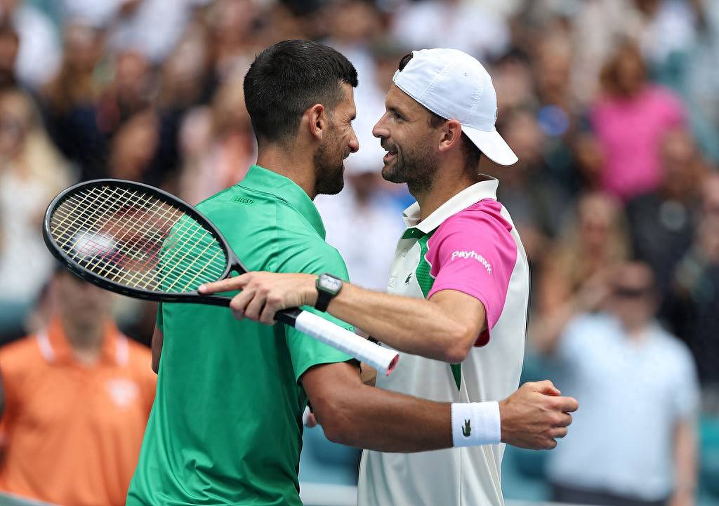 星空体育app-羽毛球队对阵德约科维奇展开拉锯大战，最终险胜对手